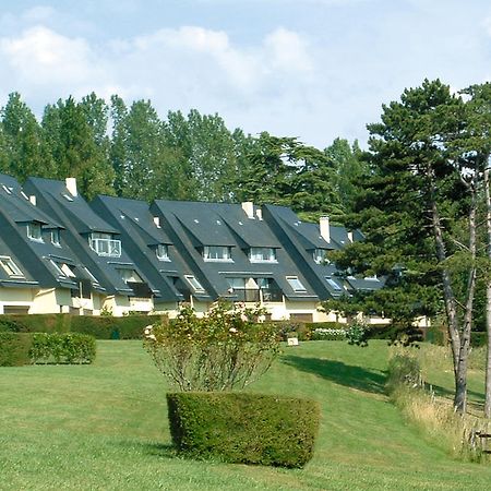 Lagrange Vacances Les Hauts De Clairvallon Houlgate Extérieur photo