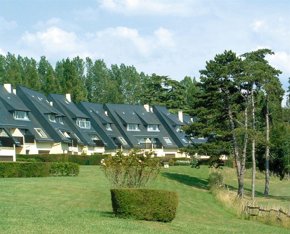 Lagrange Vacances Les Hauts De Clairvallon Houlgate Extérieur photo